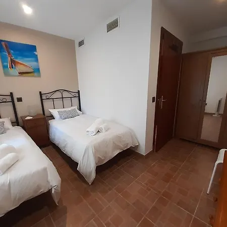 Acogedor Chalet Con Chimenea Papeles Hotel *