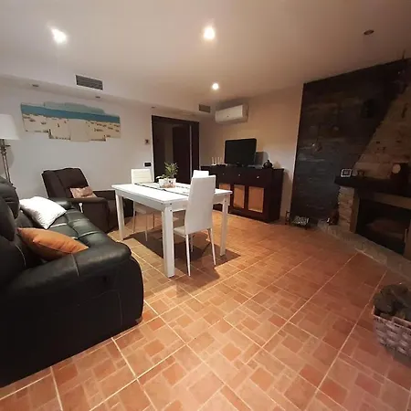 Acogedor Chalet Con Chimenea Papeles *